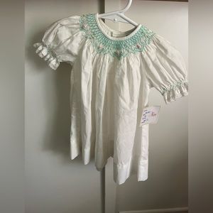 Smocked baby gown sz3m.